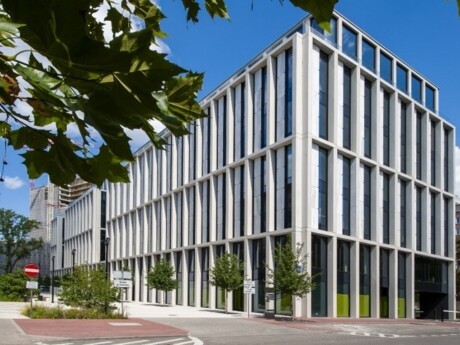 Amundi Immobilier annonce l’acquisition de « Nowogrodzka Square » à Varsovie, premier actif en Pologne