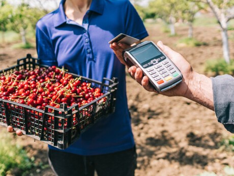Le groupe Crédit Agricole accompagne le développement de l’agriculture biologique