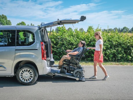 Drivalia Lease France, NEWAV et Handynamic lancent Abiliz, la première offre de leasing pour les personnes en situation de handicap