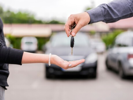 Mobilité verte : Sofinco lance une location de voiture à partir  de 100 euros par mois pour rendre accessible la mobilité durable
