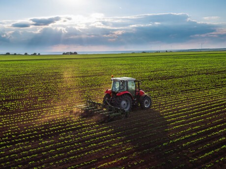 Le Crédit Agricole lance une solution de financement de haut de bilan, via le « Fonds de développement en agriculture » pour accompagner le renouvellement des générations