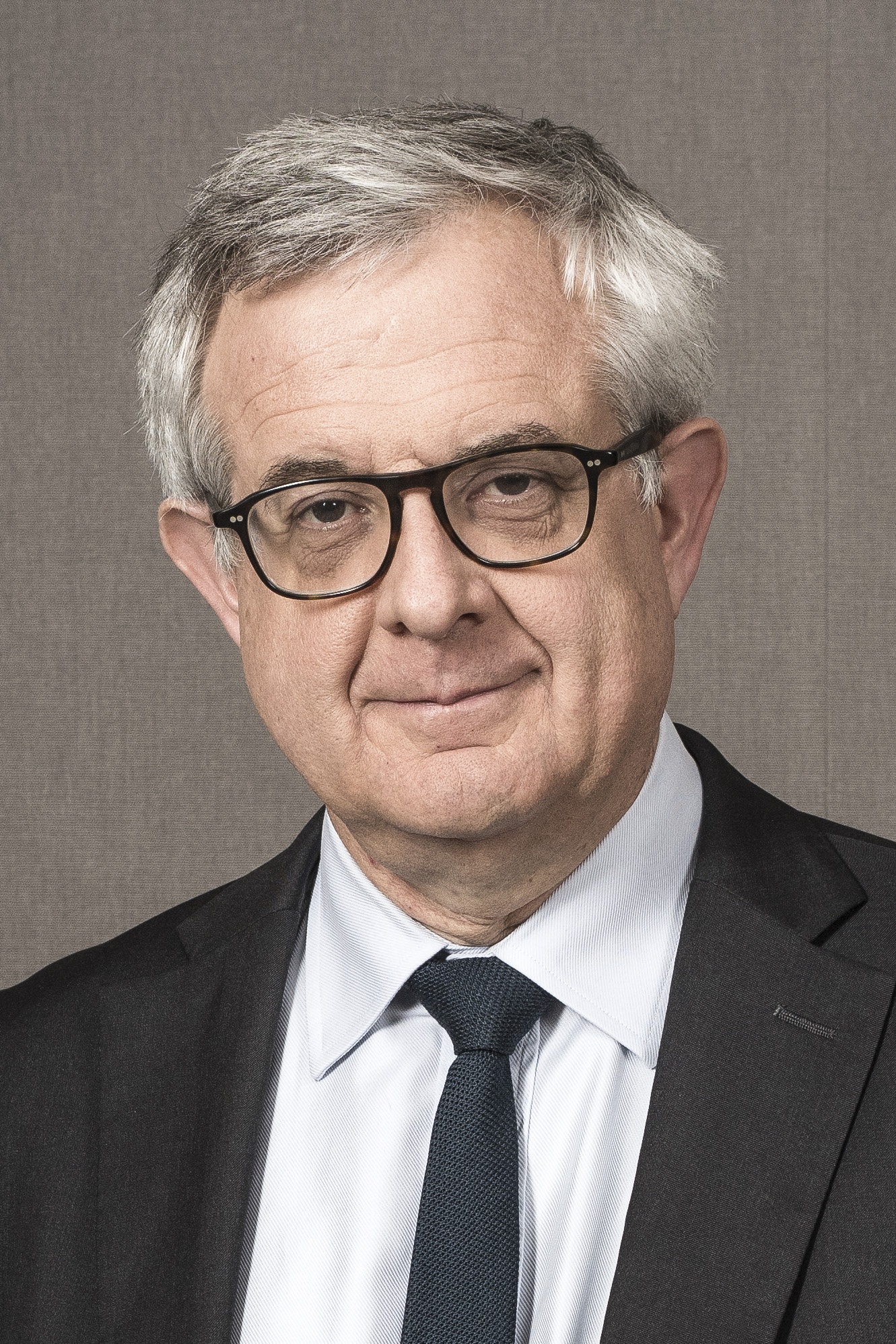 Xavier Musca (capa-adetienne).jpg