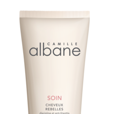 CAMILLE ALBANE SOIN cheveux rebelles.png