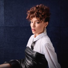 A4 CA AH 2526 Victoire 2.jpg