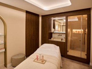 LE MASSAGE DRAINANT REMODELANT BRÉSILIEN UNE EXPÉRIENCE SIGNÉE DESSANGE