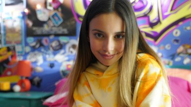 Gabby Duran, baby-sitter d'extraterrestres