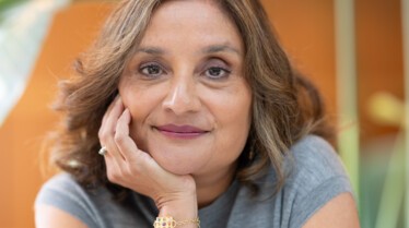 Angela Jain - headshot.jpg