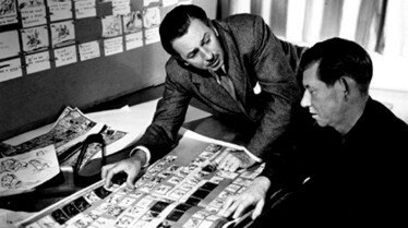 Walt Disney travaillant sur le film.jpg