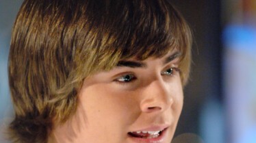 Troy (Zac Efron).jpg