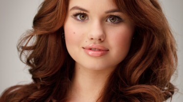 Debby Ryan (Jessie) - Photo Studio - 2.jpg