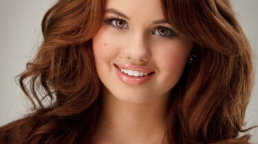 Debby Ryan (Jessie) - Photo Studio - 3.jpg