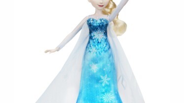 Elsa robe musicale - Hasbro.jpg