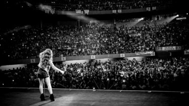 SL LIVE PIC (1).jpg