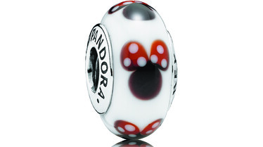Pandora charms Minnie.jpg