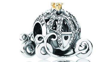 charms carosse cendrillon.jpg