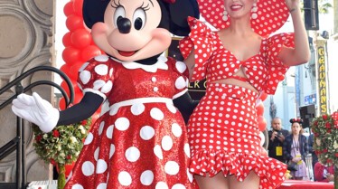 Minnie WOF7.jpg