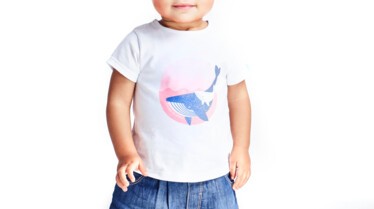 Okaidi T-shirt baleine porté (2).jpg