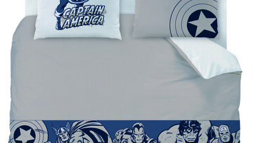 AVENGERS COMICS HEROES lit 2 CTI.jpg