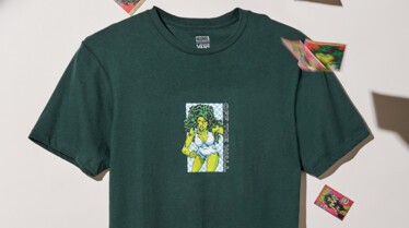 FA18_Classics_Marvel_Elevated_VN0A3HRWYDX_VANSXMARVELSHEHULKSS_DARKESTSPRUCE6.jpg