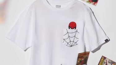 FA18_Classics_Marvel_Elevated_VN0A3HUWWHT_VANSXMARVELSPIDERMANPOCKETBOYS_WHITE_2.jpg