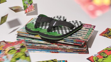 FA18_Classics_Marvel_Elevated_VN0A3MTQU44_YTTStreetPrintJR_hulk_checkerboard4.jpg