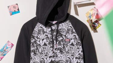 FA18_Classics_Marvel_Elevated_VN0A3QXVBLK_MARVELWOMENHOODIE_BLACK4.jpg