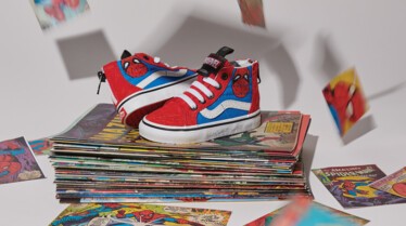 FA18_Classics_Marvel_Elevated_VN0A32R3U4I_TDSK8HiZip_SpiderMan_truewhite5.jpg
