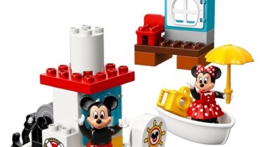 Le bateau de Mickey LEGO.jpg