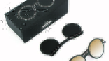 Mickey 90 ans_Lunettes et Etui.jpg