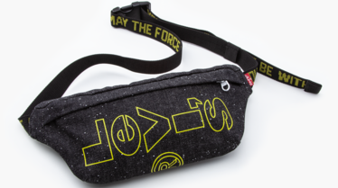 19_H2_38005-0077_LEVI'S STAR WARS PRINT SLING_59 - REGULAR BLACK_1.tif
