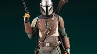 1-10 Mandalorian Figure by Kotobukiya (3).jpg