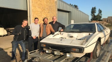 CarSOS - Lotus Esprit (1).jpg
