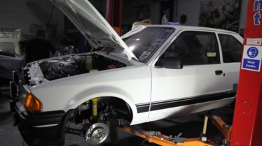 Car S.O.S.  Ford Escort en détresse (2).jpg