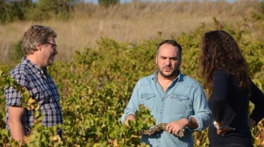 Sur les routes mythiques de France  La route du pays Catalan avec François-Xavier Demaison.JPG