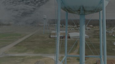 Au cœur du désastre Éruption de tornades.jpg