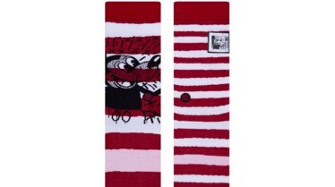 Stance - Mickey x Keith Haring chausettes rouges.jpg