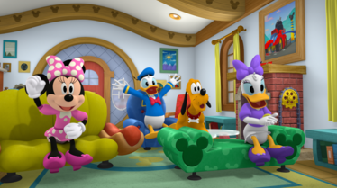 pmickeyandthero_ef077_w4438495_tlm_fprhq_v1080p25_a16x9-178_lefp.00_03_50_00.Still002.png