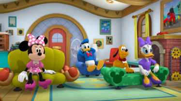 pmickeyandthero_ef077_w4438495_tlm_fprhq_v1080p25_a16x9-178_lefp.00_04_03_10.Still004.png