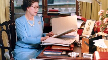 BeingTheQueen_014.jpg
