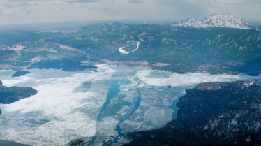 JAPAN FROM ABOVE ep 1  Hokkaido - lake Akan ©NHK-GEDEON.jpg
