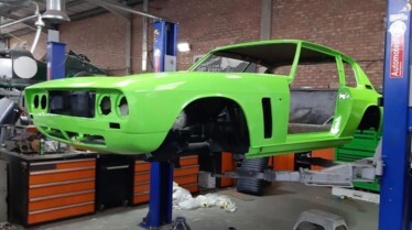 904_JensenInterceptor_CarSOS_002.jpg