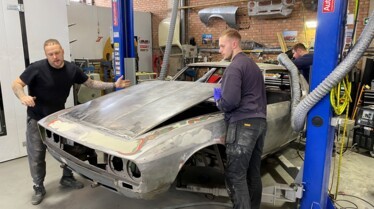 904_JensenInterceptor_CarSOS_004.jpg