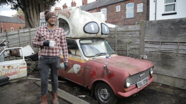908_BedfoordIceCreamVan_CarSOS_001.jpg
