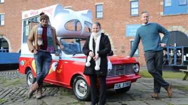 908_BedfoordIceCreamVan_CarSOS_009.jpg