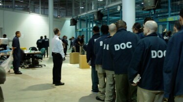 L'enfer des prisons  Leçons fatales 2.JPG