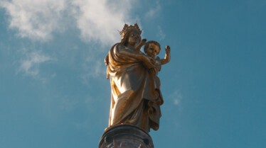 PROVENCE_MARSEILLE_STATUE_BONNE_MERE © Félix Albert.jpg