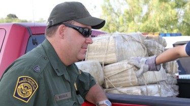 The Border  La route des trafiquants (1).jpg