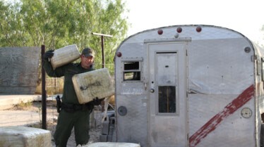 The Border  La route des trafiquants (2).jpg