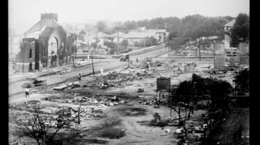 Tulsa  renaître de l'été rouge  (29).jpg