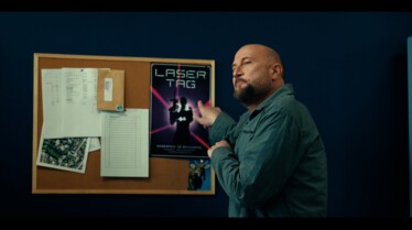 AmateursLes-E0001_OV_V30440700_FP_UHD-SDR_25_FRP-20_ProresMarketing.mov.01_08_37_07.Still007.jpg